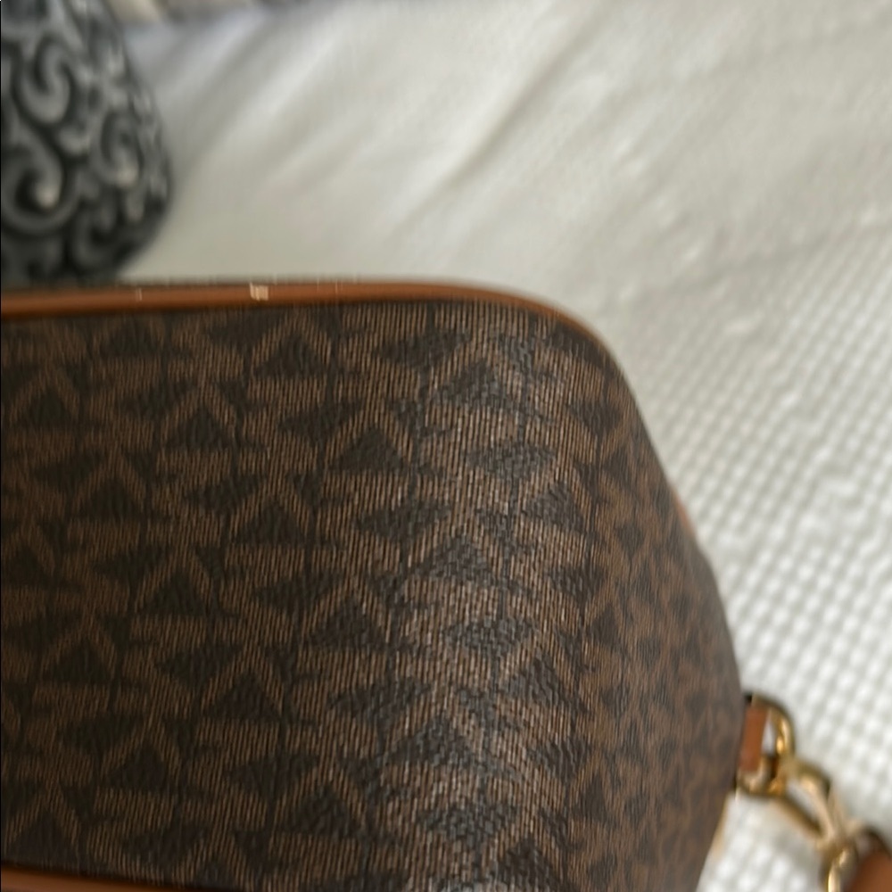 Michael Kors Jet Set Bag with Monogram Print NWOT - Picture 11 of 12